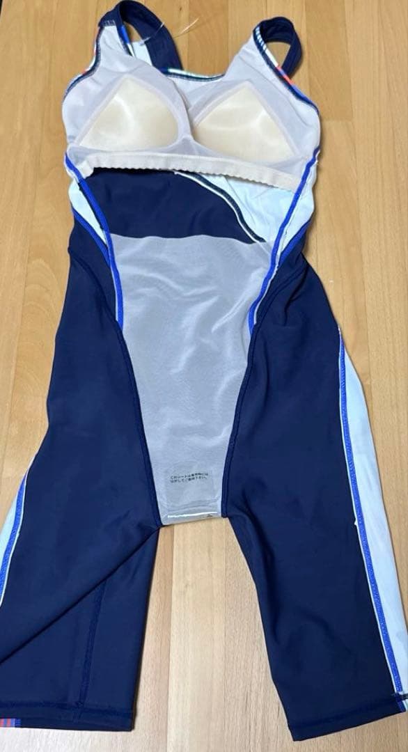 新品 ワコールおなかシェイプスイムウェア