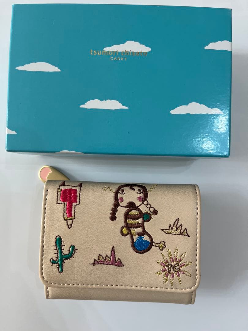 tsumori chisato 刺繍三つ折り財布 ツモリチサト ミニ財布