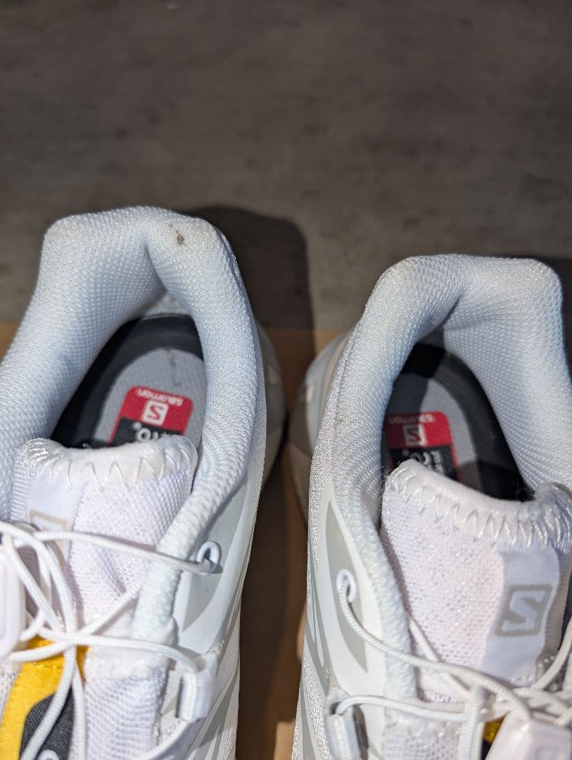 Salomon S-LAB XT 6 ホワイト スニーカー