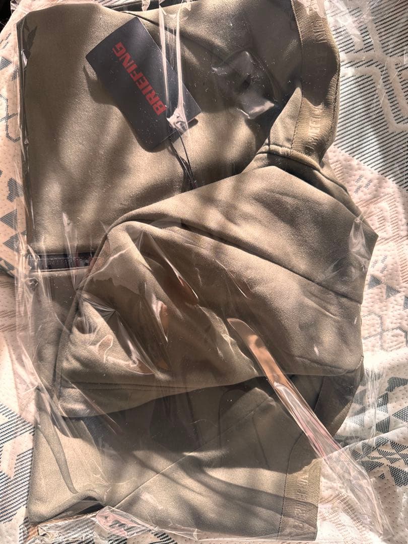 BRIEFING フード付きジャケット