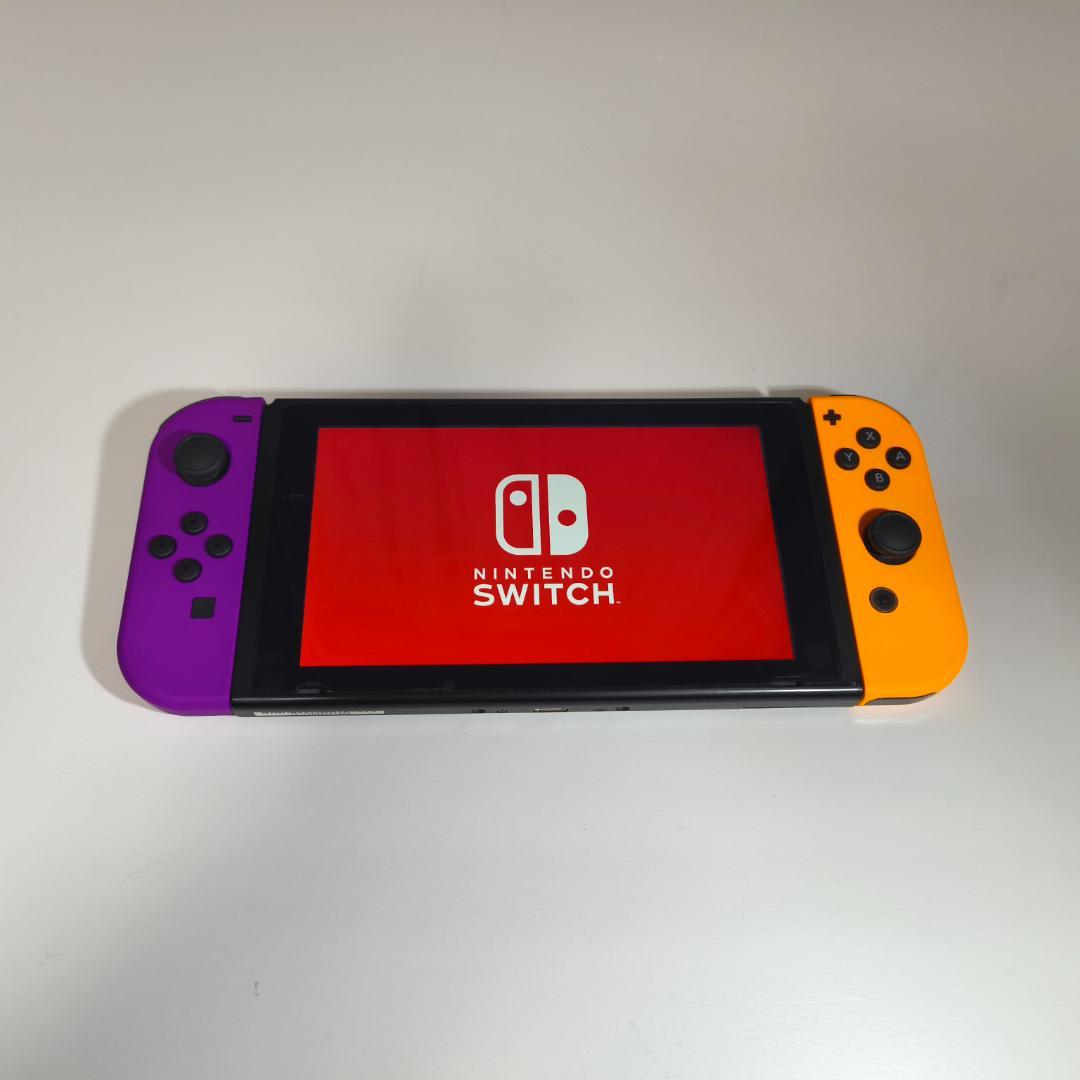 NintendoSwitch本体/ドッグ/ACアダプタ/HDMI/ポーチ※箱なし