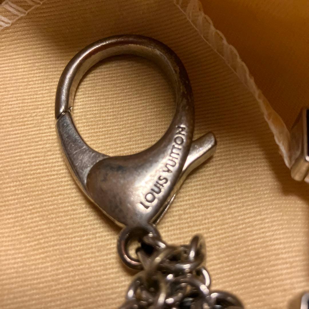 Louis Vuitton ロゴチャーム ブラック シルバー