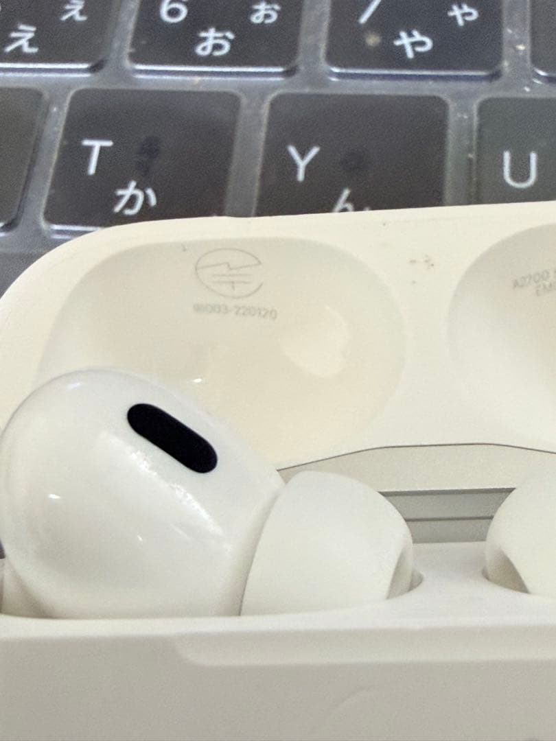 AirPods Pro 第二世代　Lightning