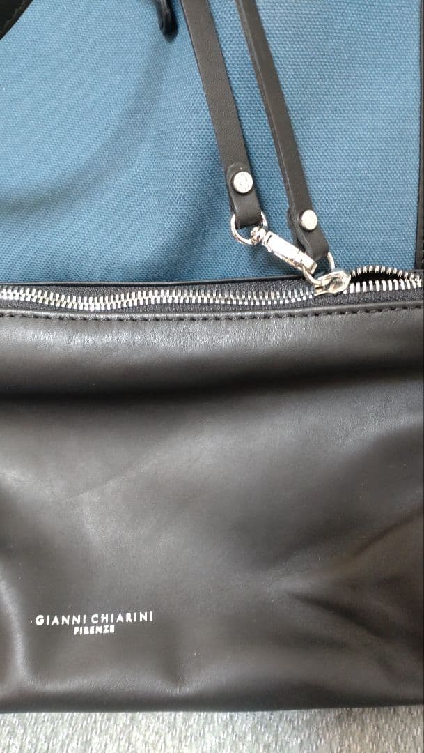 GIANNI CHIARINI マルチェッラ　Mサイズ　キャンバス　バッグ