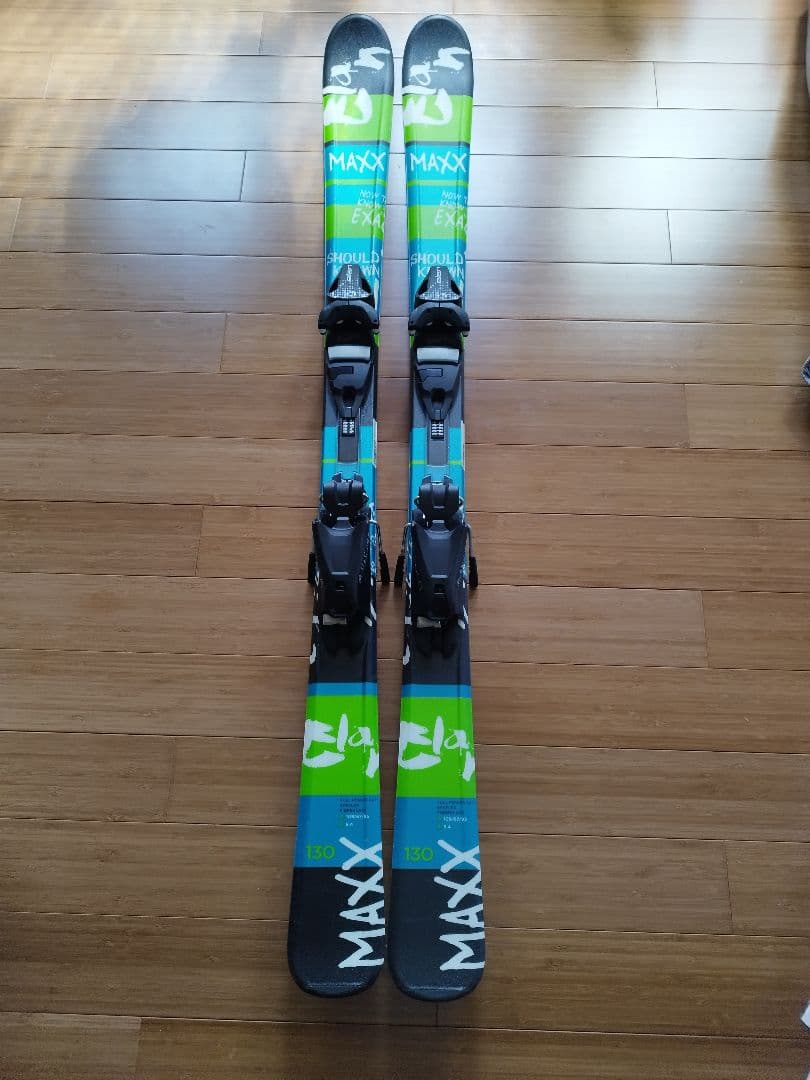 ELAN スキー板 130cm、ストック付