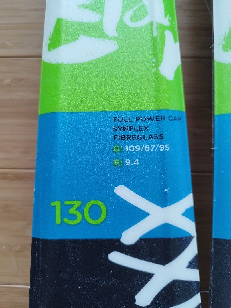 ELAN スキー板 130cm、ストック付