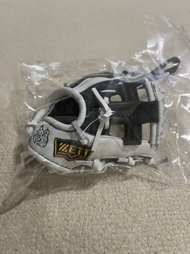 新品！【数量限定】吉川尚輝 2025年　誕生日記念 ミニチュアグラブ