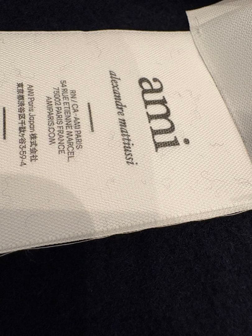 @ゆーー　AMI PARIS ネイビー マフラー ハート刺繍