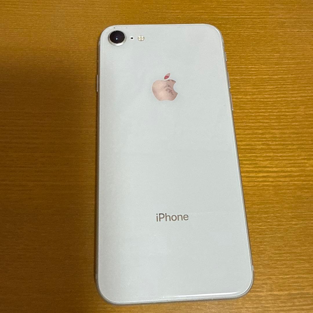 iPhone8 ホワイト　本体　64G