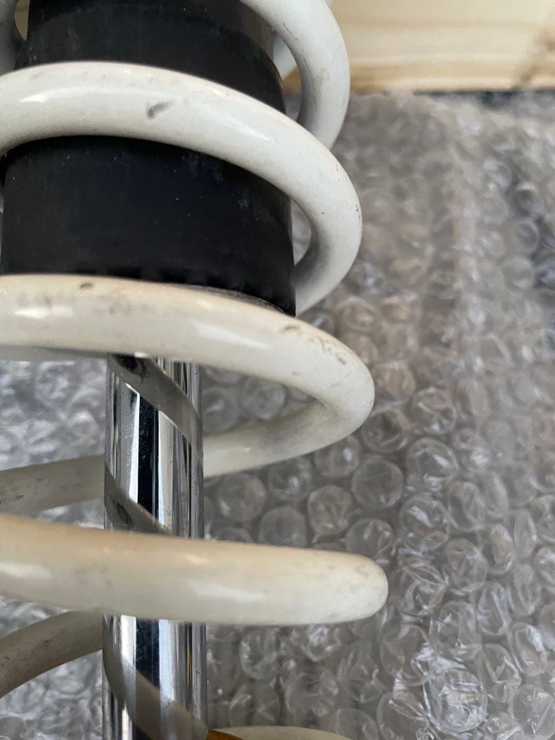 WP ホワイトパワーリヤショックサスペンション