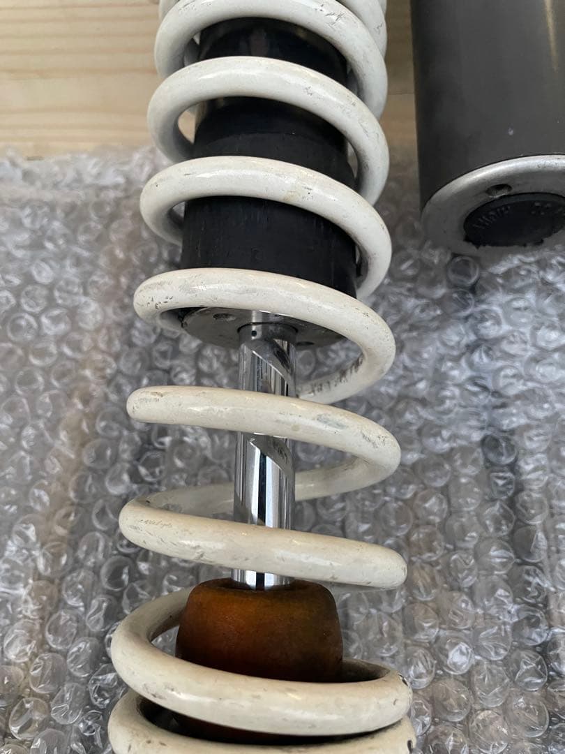 WP ホワイトパワーリヤショックサスペンション