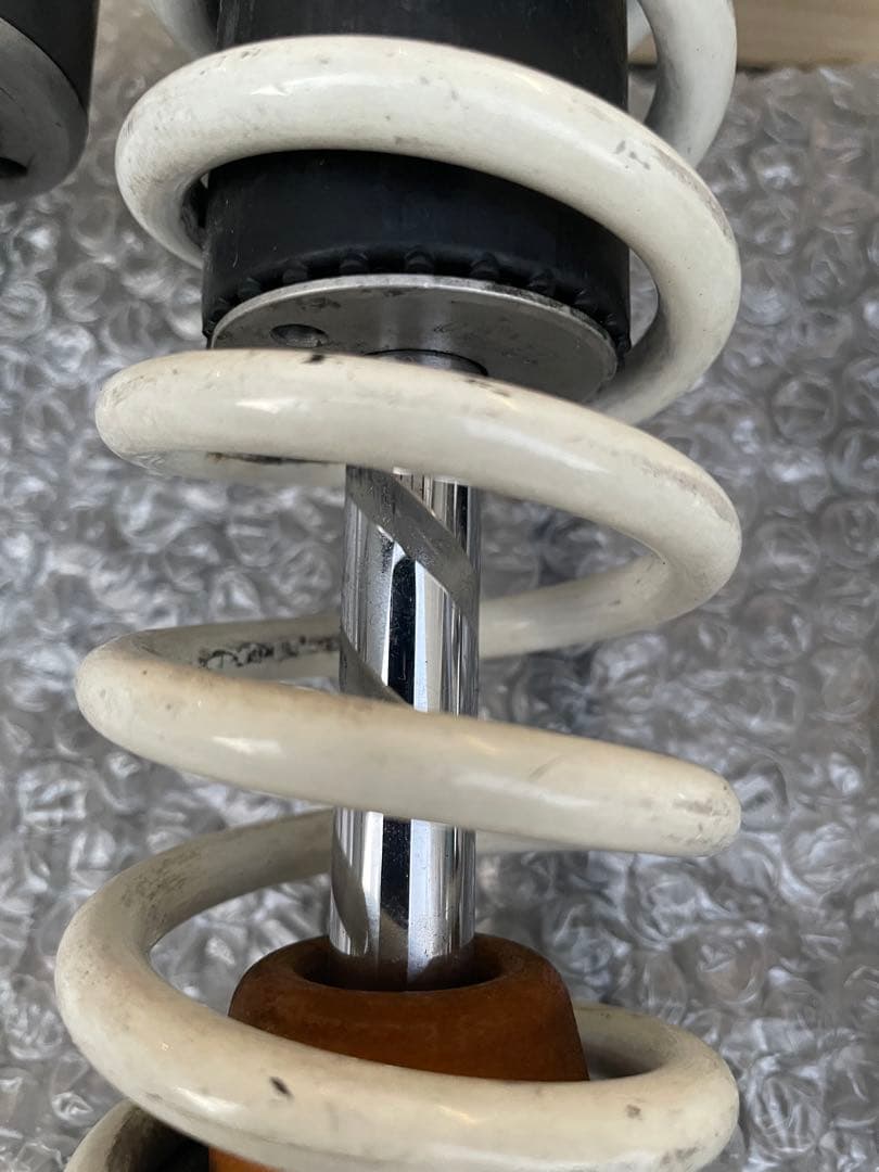 WP ホワイトパワーリヤショックサスペンション