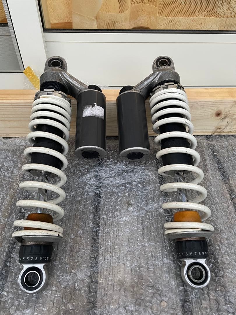 WP ホワイトパワーリヤショックサスペンション