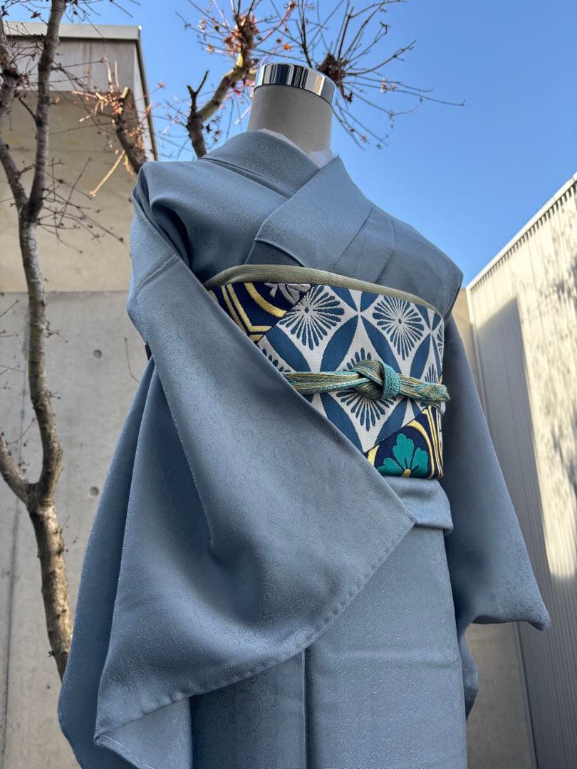 上質色無地　ゴールドシルク　ぶどう柄　一つ紋