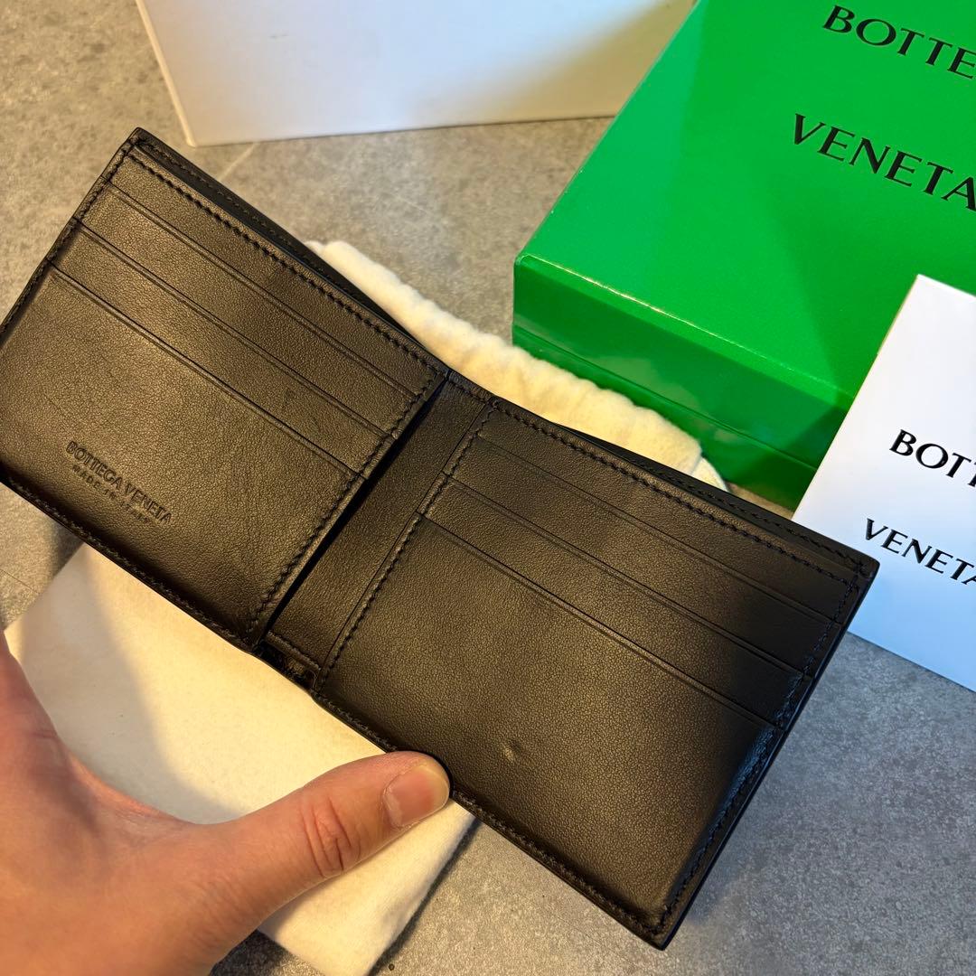 未使用品　ボッテガヴェネタ　折り財布　マキシイントレ　ブラック