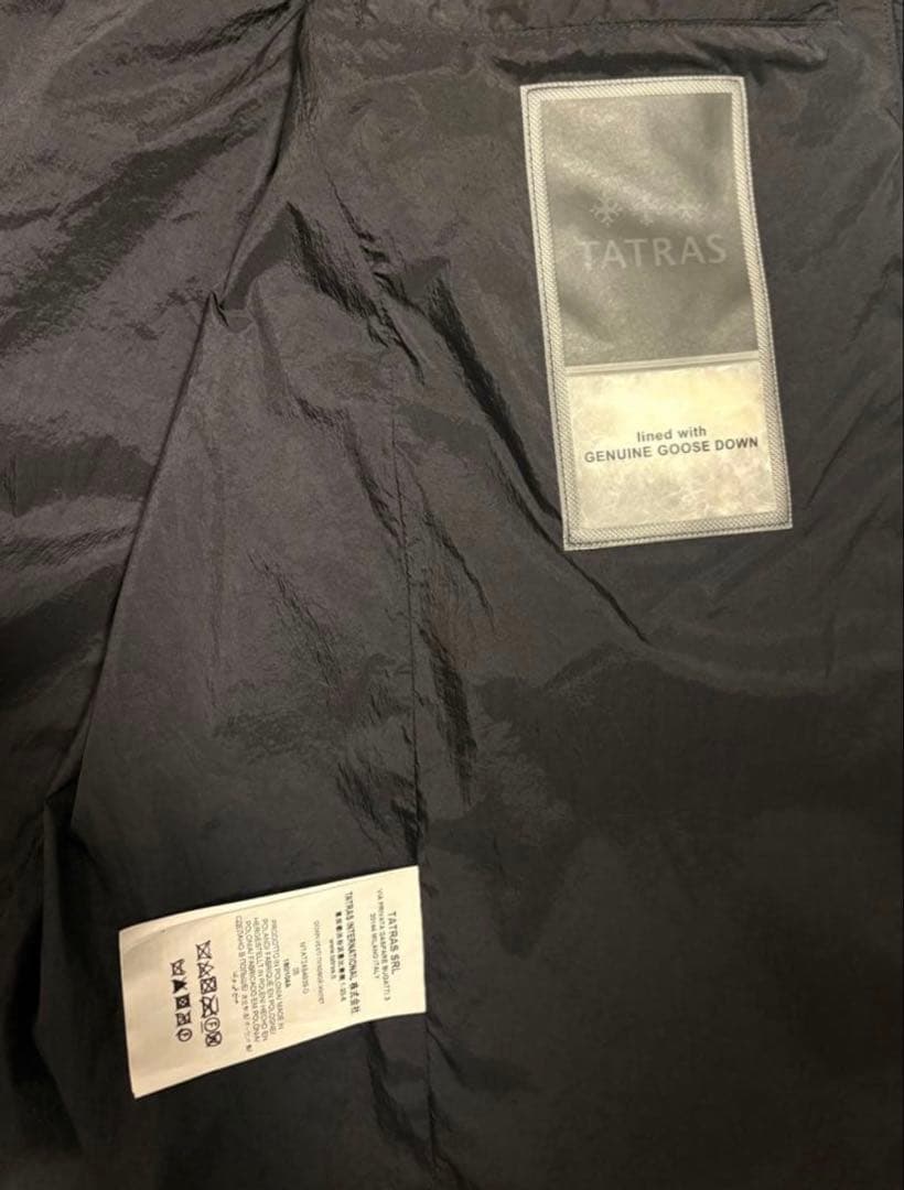 ま*さ様 極美品【TATRAS】 ダウンベスト MTAT24S4939-D サイ