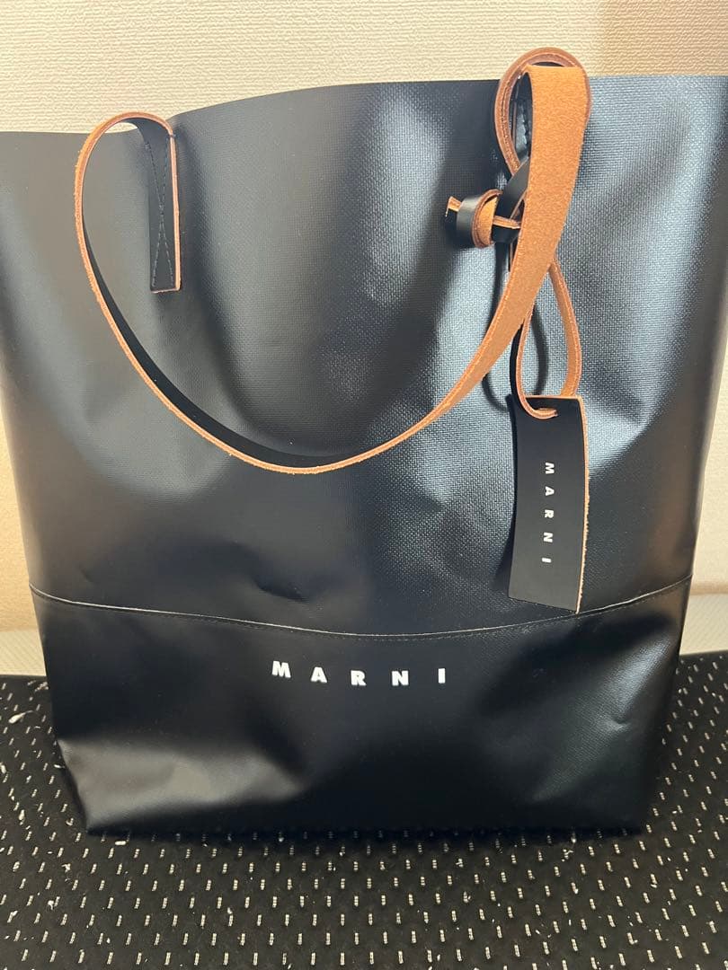 MARNI トライベッカオープンショッパー　ブラック