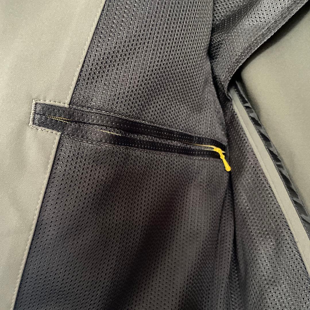 DESCENTE グレー スリムフィット セットアップ