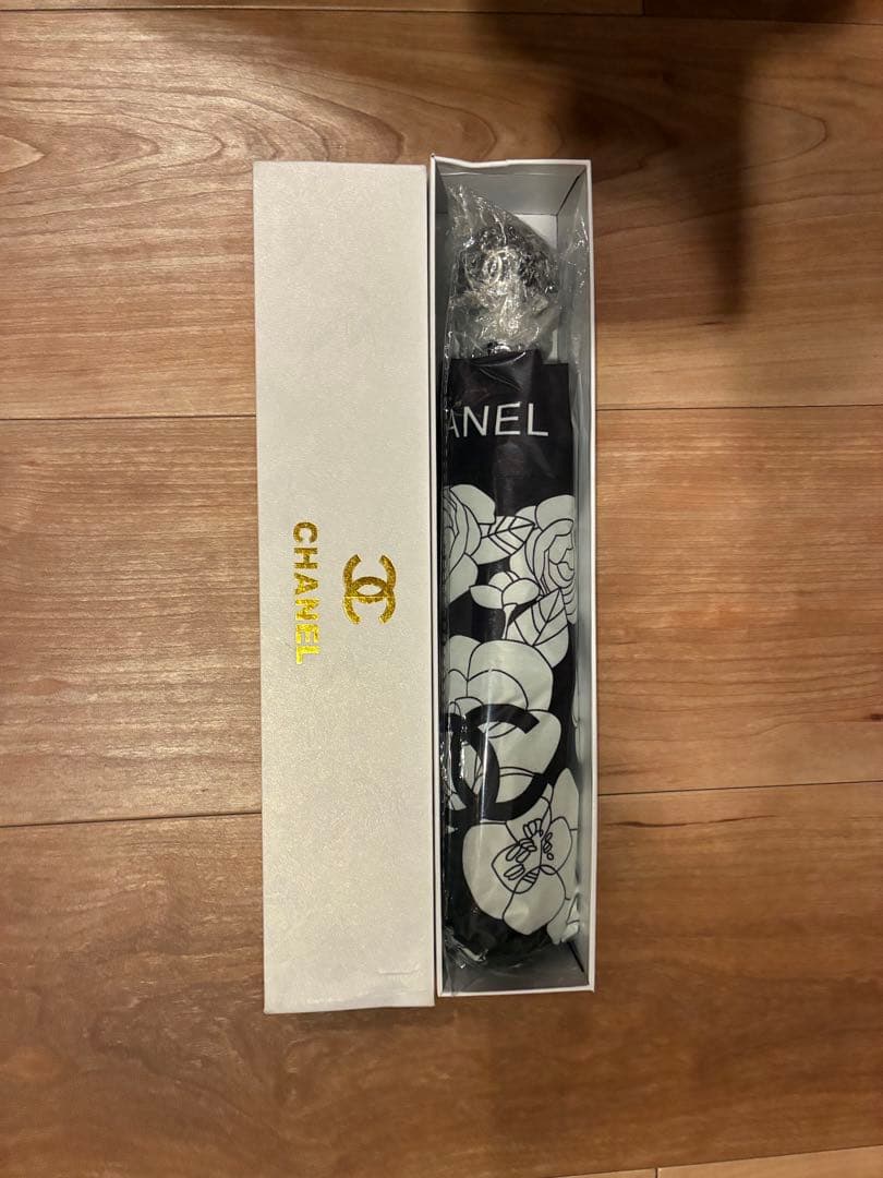 新品CHANEL カメリア折りたたみ傘 晴雨兼用