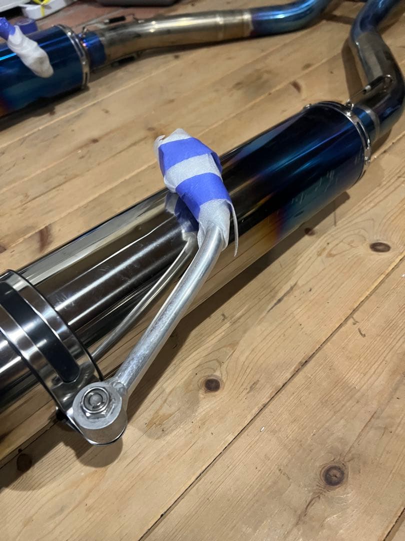 終了K-Factory チタンデュアルマフラー　X4 HONDA