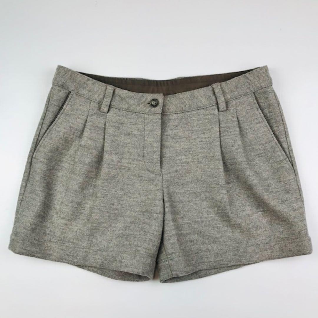 美品★モンクレール・ブランドロゴタグ付 ウール ショートパンツ(42)