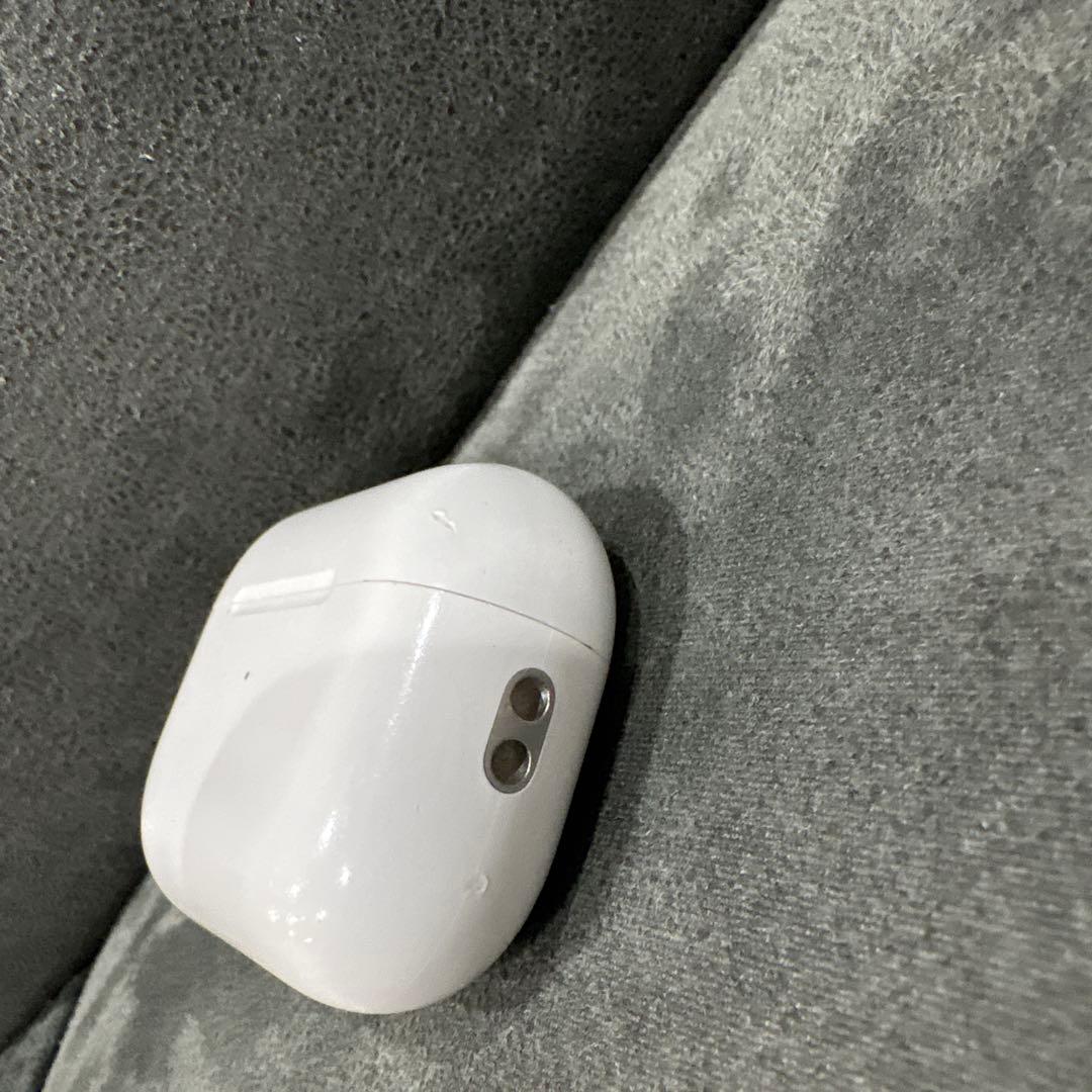 Apple AirPods Pro 第2世代　ワイヤレスイヤホン　ライトニング