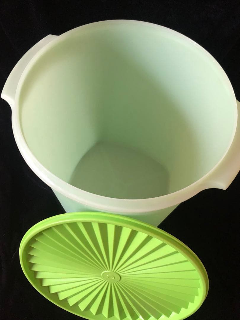 新品★ Tupperware マキシクイーンデコレーター　× 2