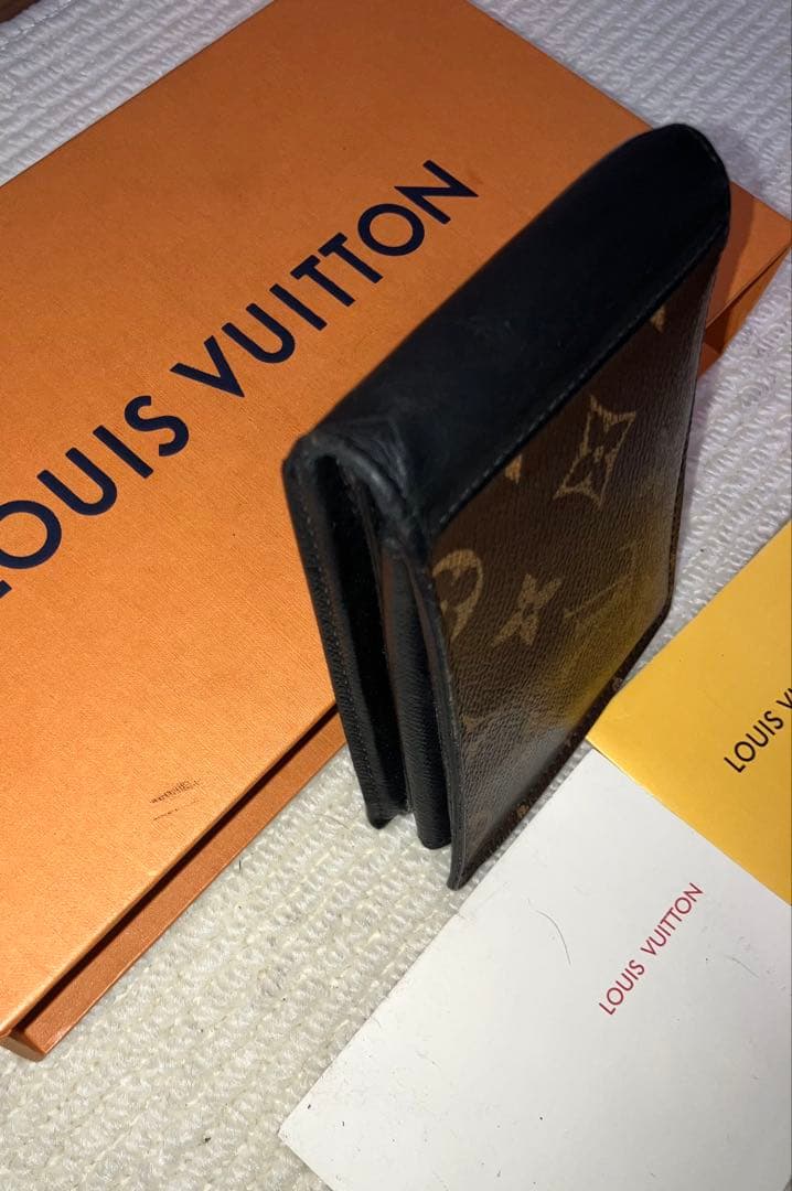 LOUIS VUITTON マカサー モノグラム 二つ折り財布