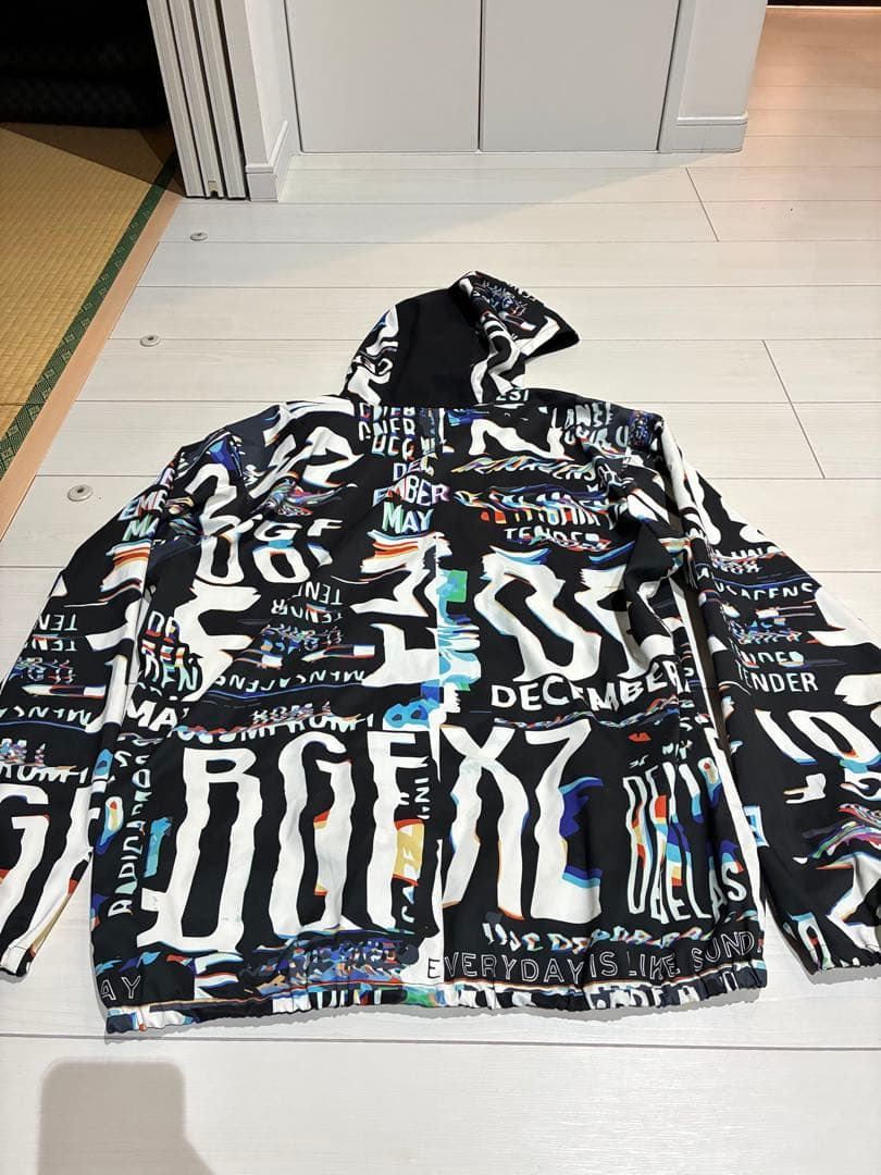 ディッセンバーメイ　DECEMBERMAY