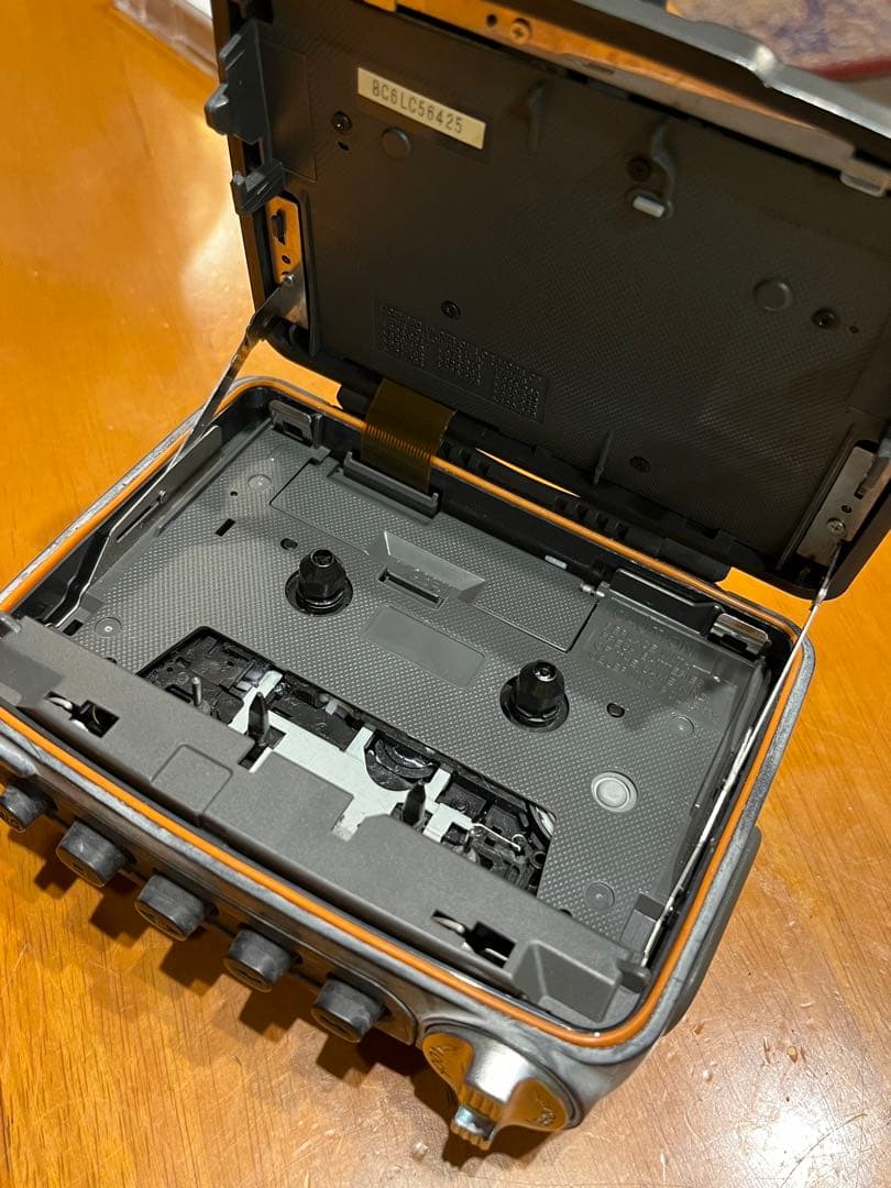 完動品　パナソニック　shock wave RQ-SW20 カセットプレーヤー