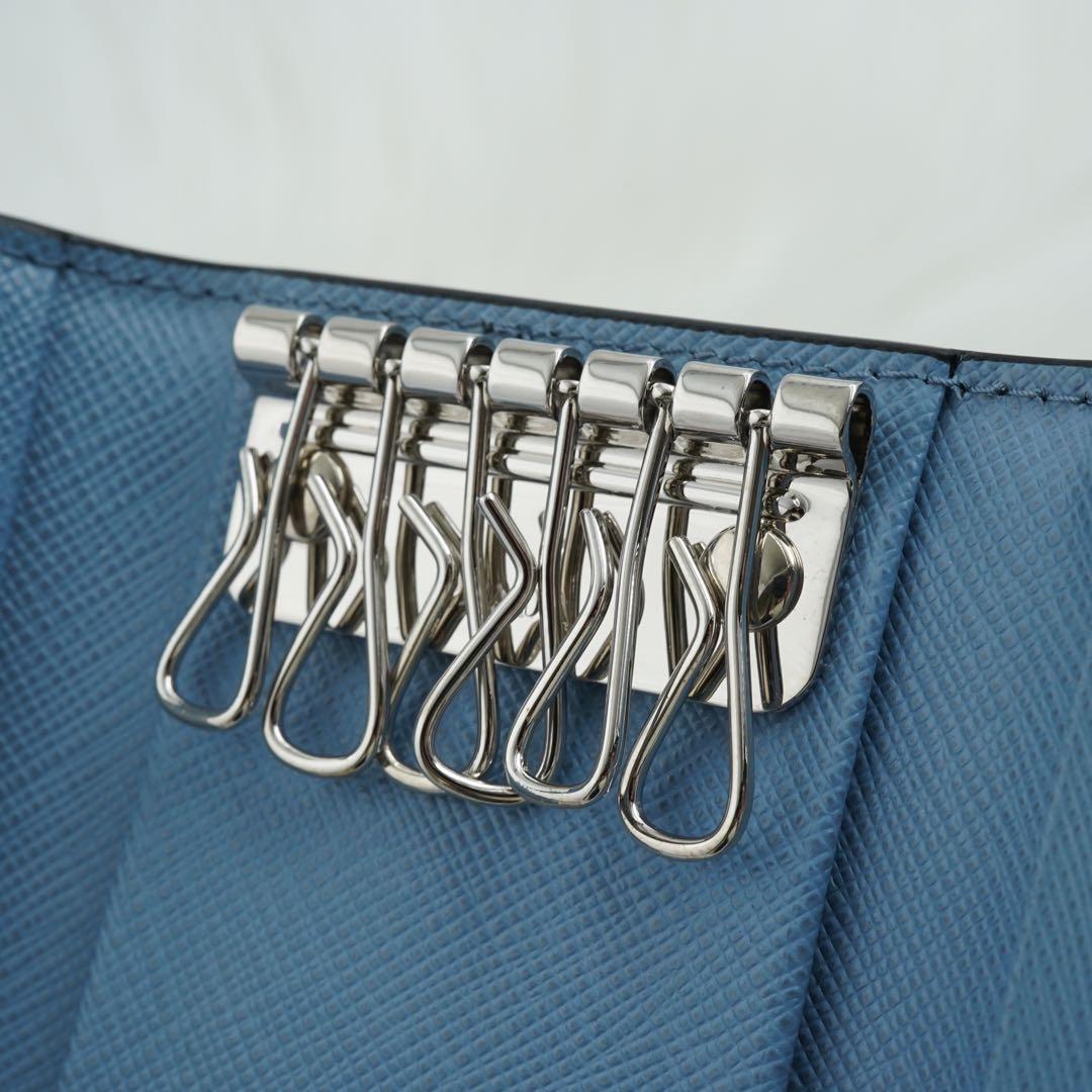 未使用品　箱付き　PRADA プラダ　キーケース　サフィアーノ　ブラック　希少