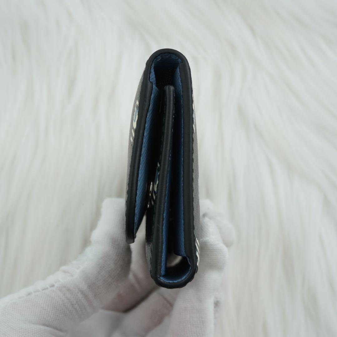 未使用品　箱付き　PRADA プラダ　キーケース　サフィアーノ　ブラック　希少