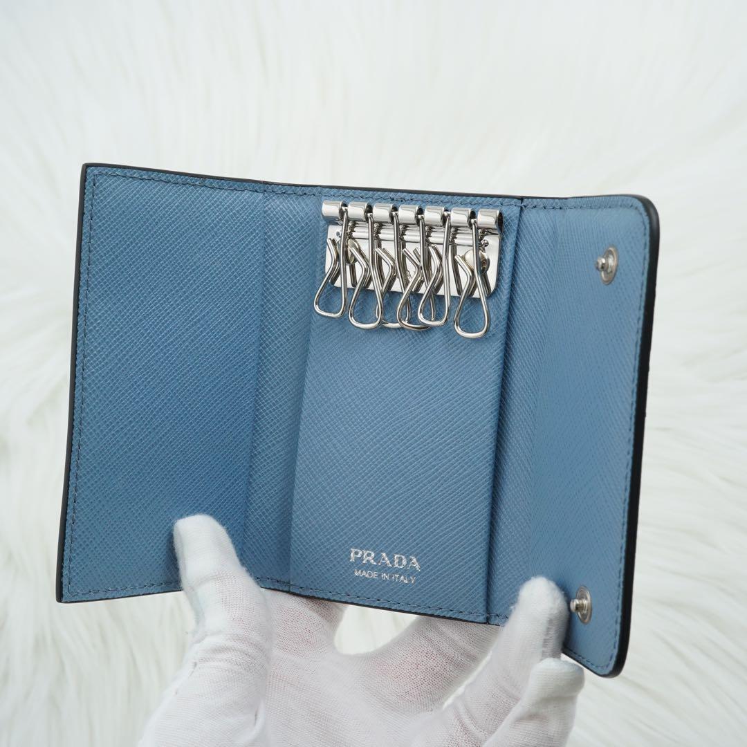 未使用品　箱付き　PRADA プラダ　キーケース　サフィアーノ　ブラック　希少