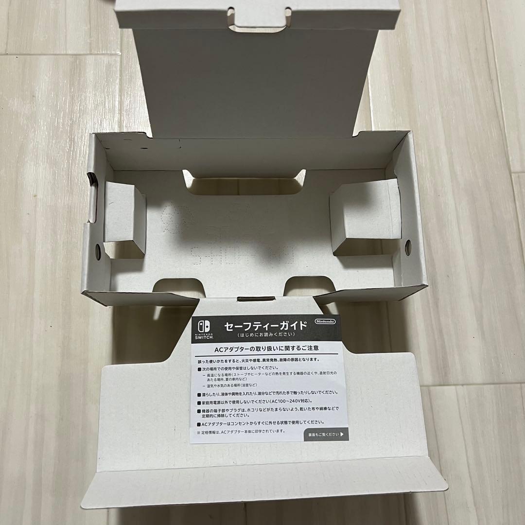 Nintendo Switch Lite グレー本体，充電器，箱付き