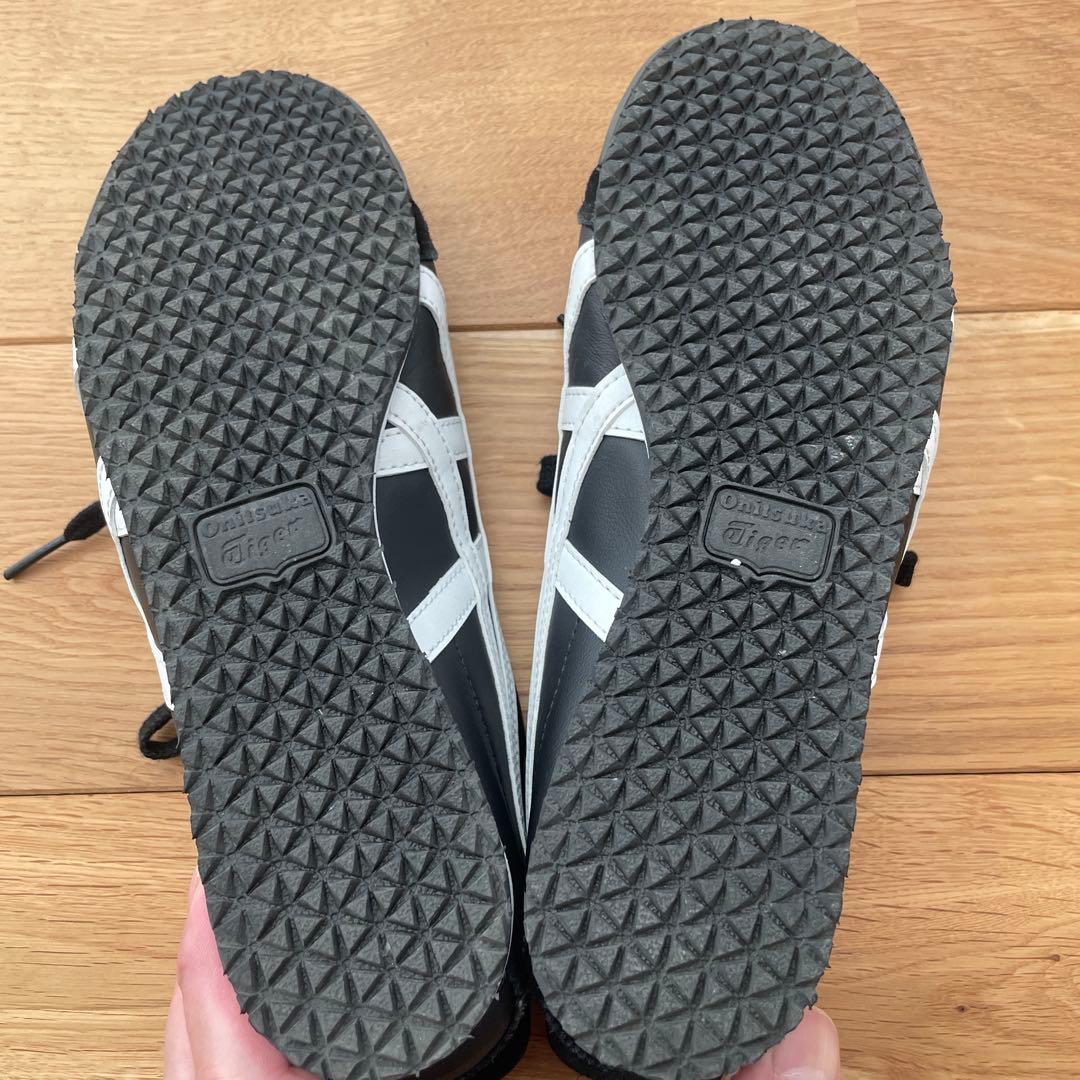 オニツカタイガー　スニーカー　黒