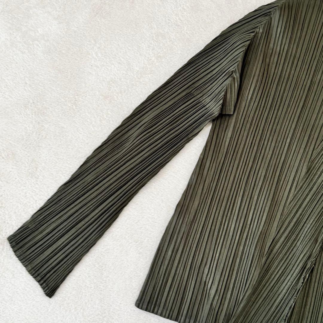 極美品✨PLEATS PLEASE 斜めプリーツ　カーキ　長袖　トップス　変形