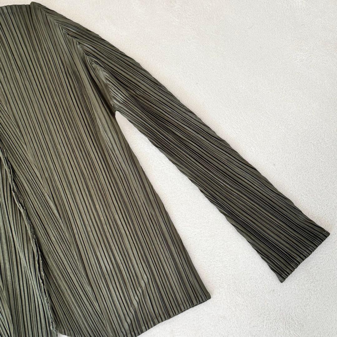 極美品✨PLEATS PLEASE 斜めプリーツ　カーキ　長袖　トップス　変形