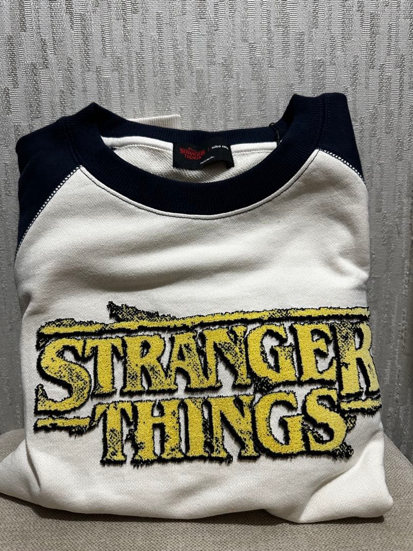 【STRANGER THINGS】ニコアンド スウェットプルオーバー　最終価格