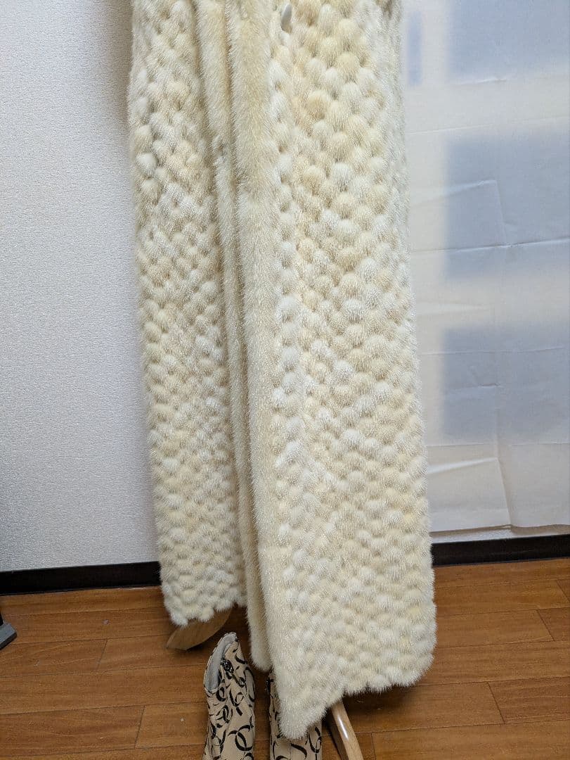 y*8様 特割！寒風にも暖かい！毛皮ノースリーブ ファーミンクコート