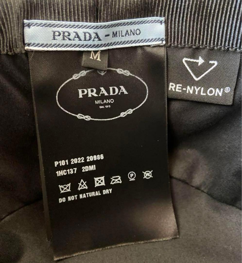 プラダ　バケットハット黒