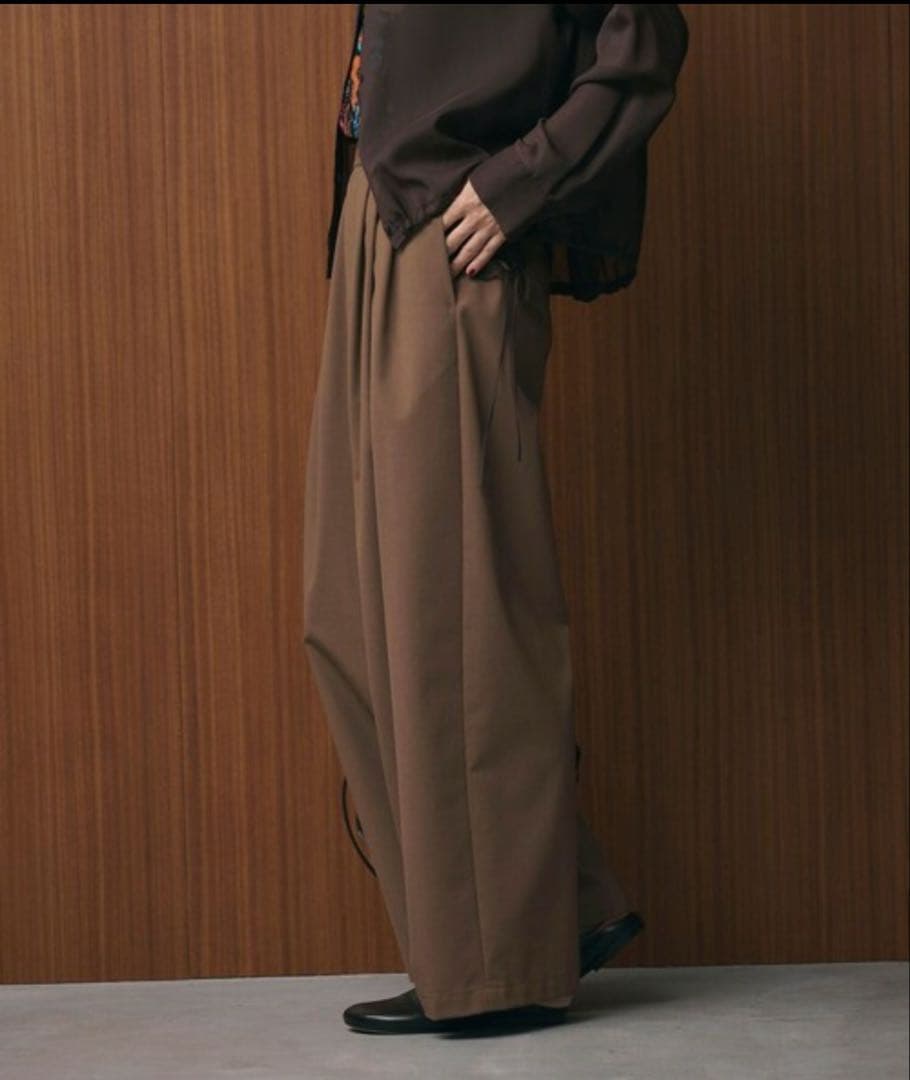 【美品】毛ポリエステルブレンド ワイドタックパンツ BEAUTY & YOUTH