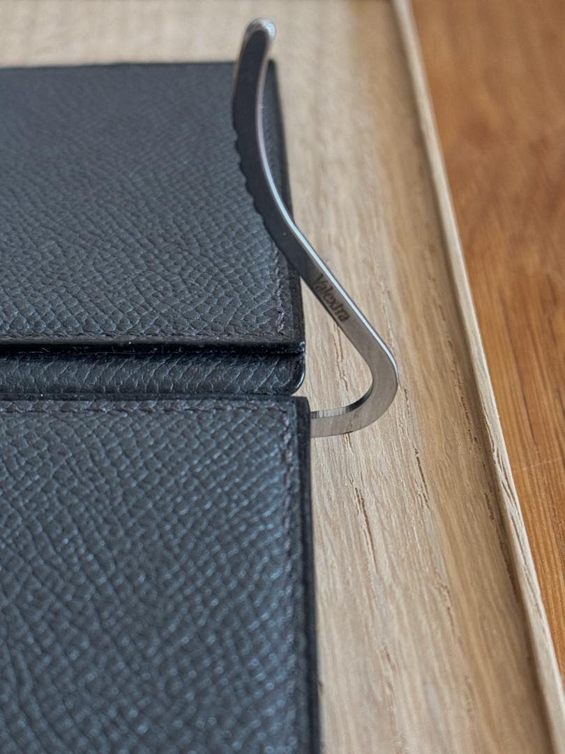 Valextra ヴァレクストラ マネークリップ ダークグレー