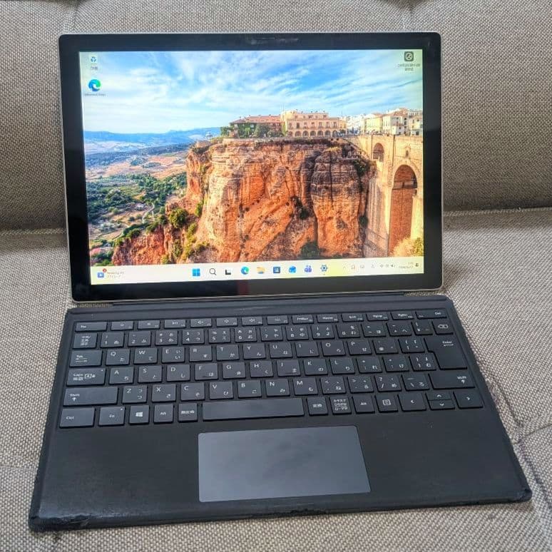 Surface Pro 7 i5 8GB 128GBタイプカバー付属 b