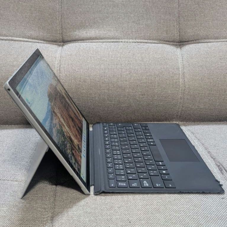 Surface Pro 7 i5 8GB 128GBタイプカバー付属 b