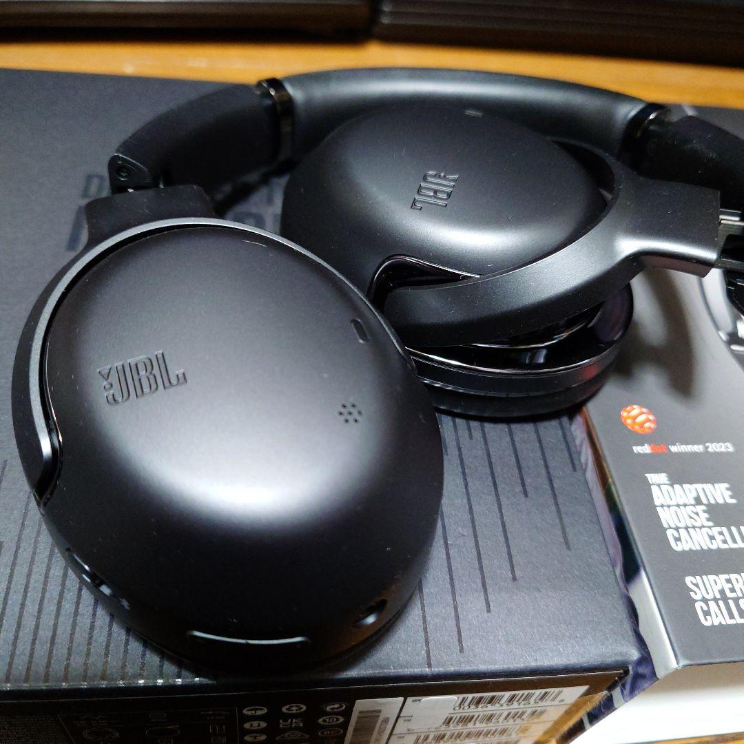 JBL TOUまR ONE M2 ブラック（ワイヤレスヘッドホン)