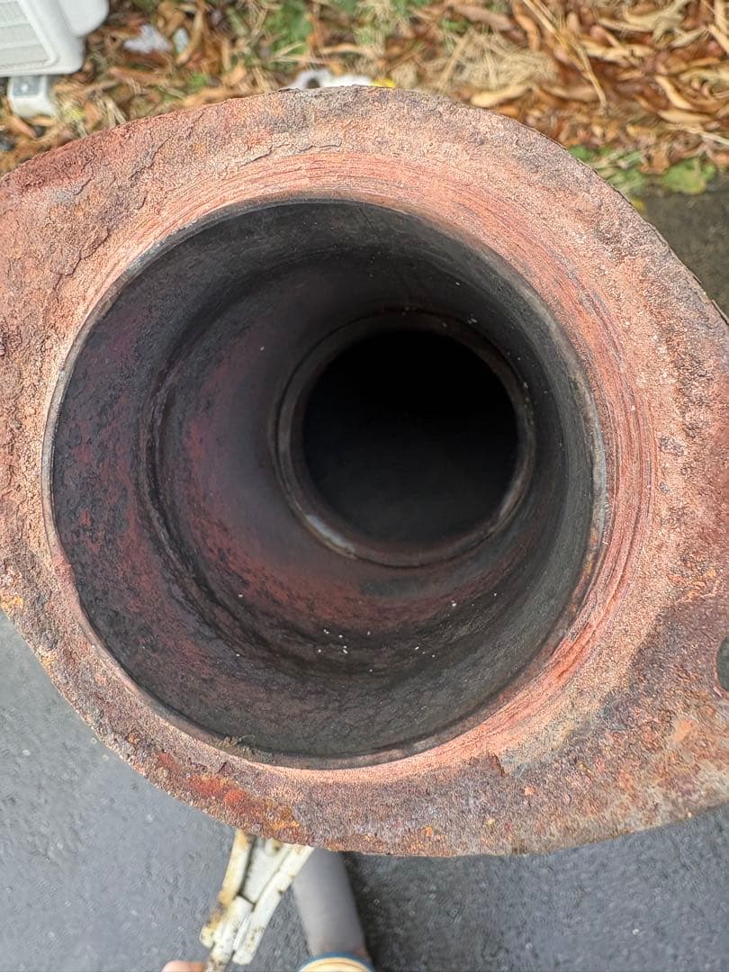 ハイエース　触媒