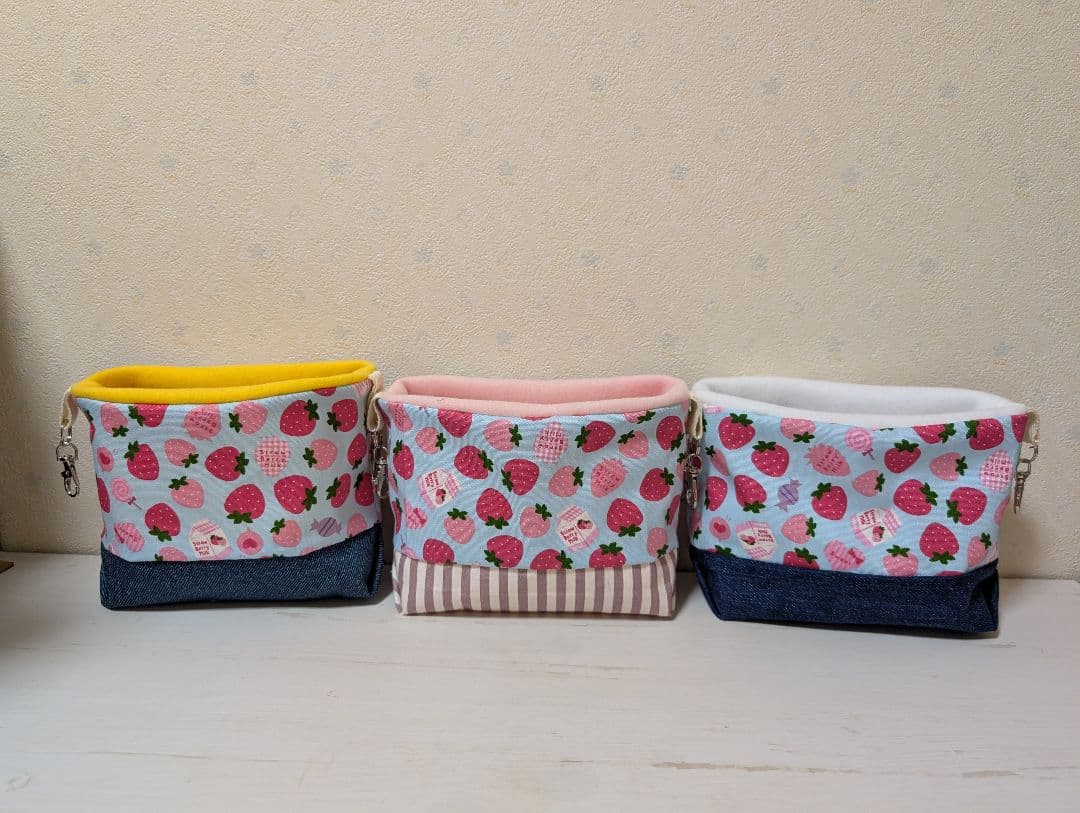 【かりん】モモンガポーチ