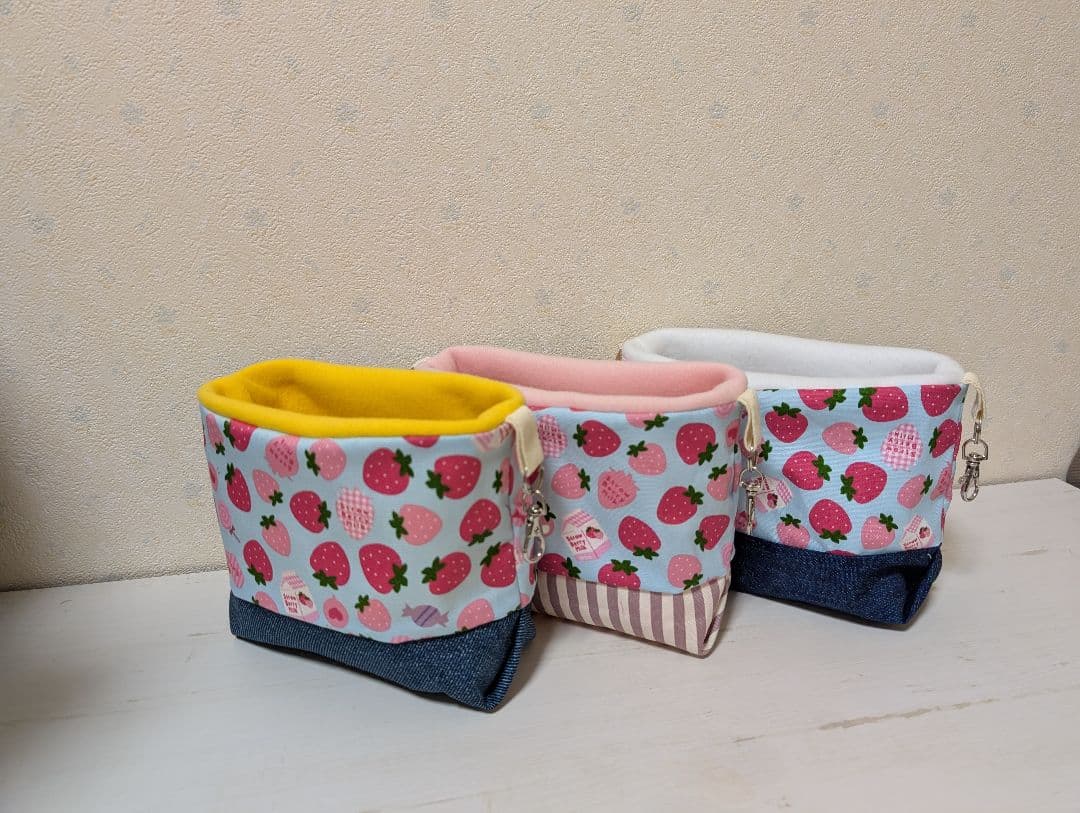 【かりん】モモンガポーチ