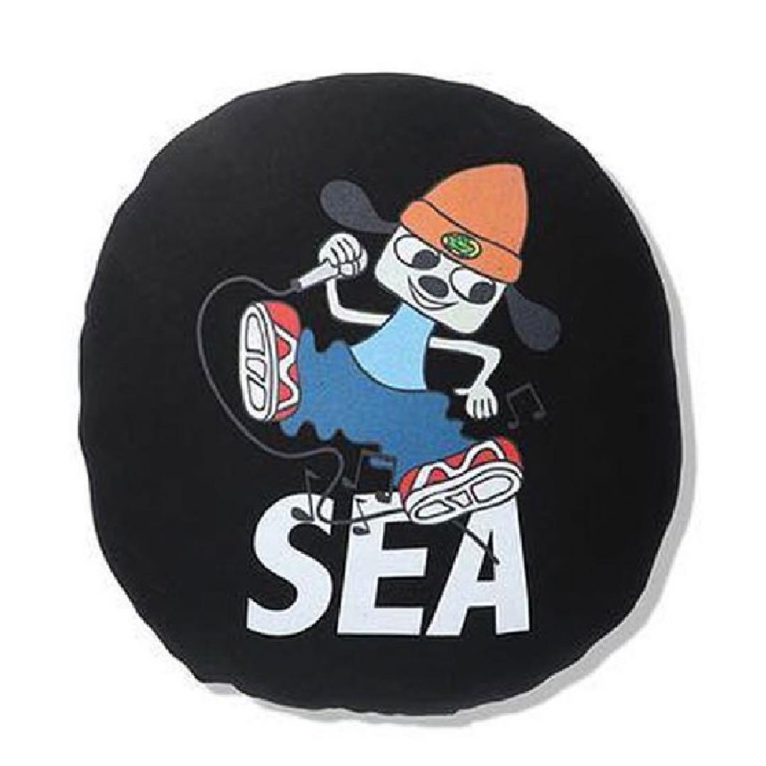 新品　wind and sea コラボ　パラッパラッパー　クッション