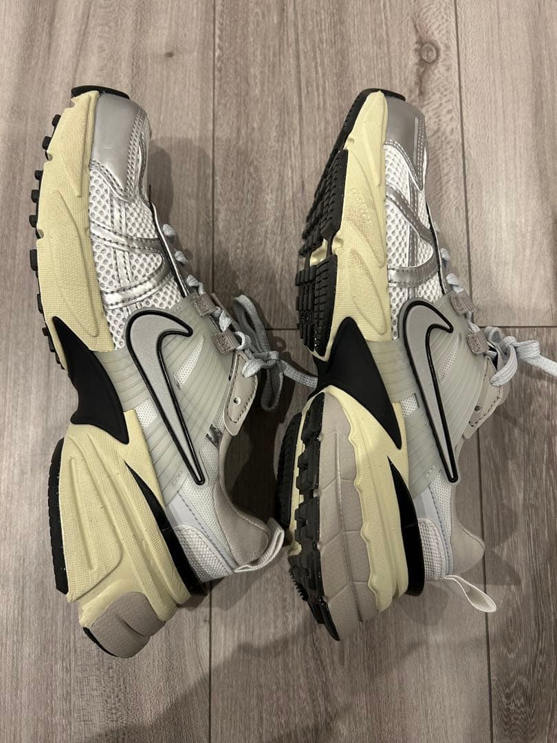 NIKE W V2K RUN / ナイキ ウィメンズ V2K ラン 【SP】